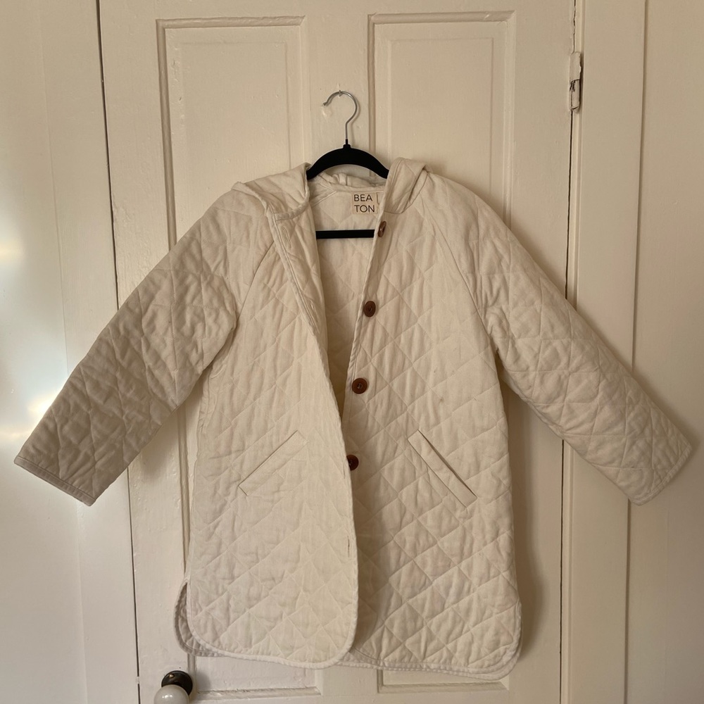 Beaton Linen moving coat in cream size M